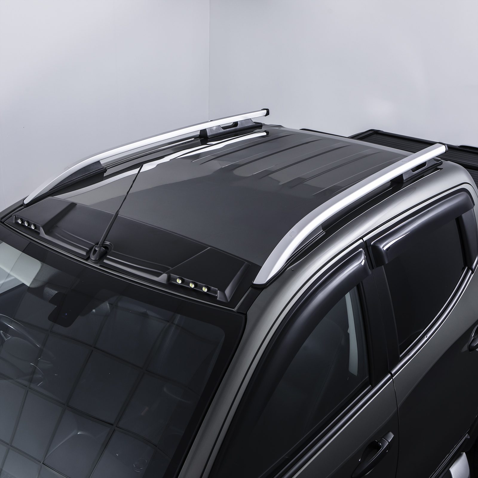 Mitsubishi L200 15-22 Silver Roof Rails