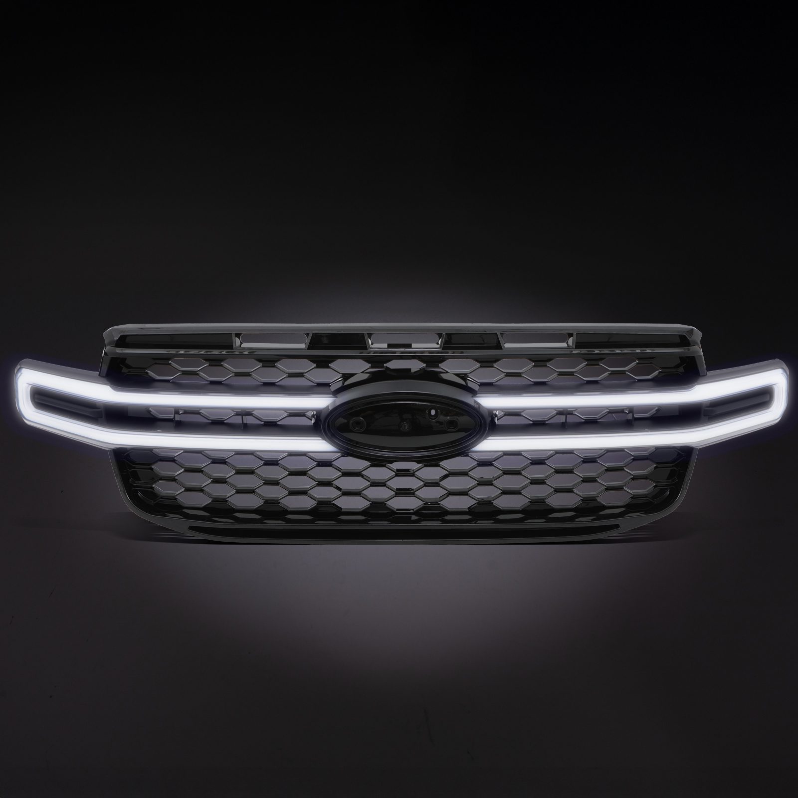 Ford Ranger T9 Wildtrak 2023+ Gloss Black Dynamic LED DRL Grille